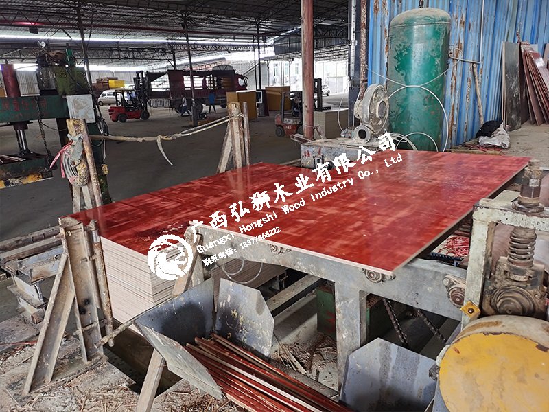 廣西建筑木模板批發(fā)價(jià)格多少錢插圖 建筑模板生產(chǎn)廠家